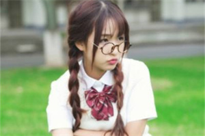 Bowling enthusiasts and their stories in Shanghai